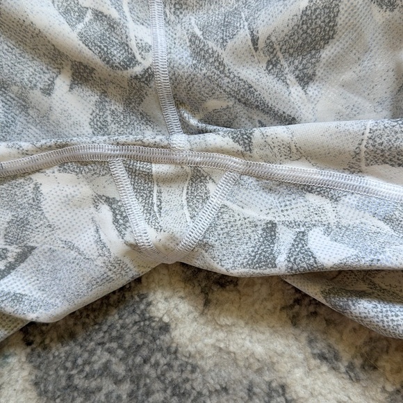 Lululemon Speed Up Tight *28" - Picture 10 of 10